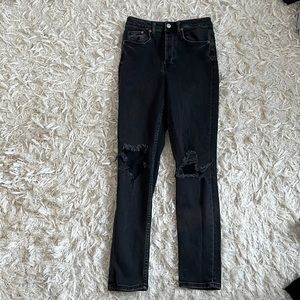 Black Distressed Jeans